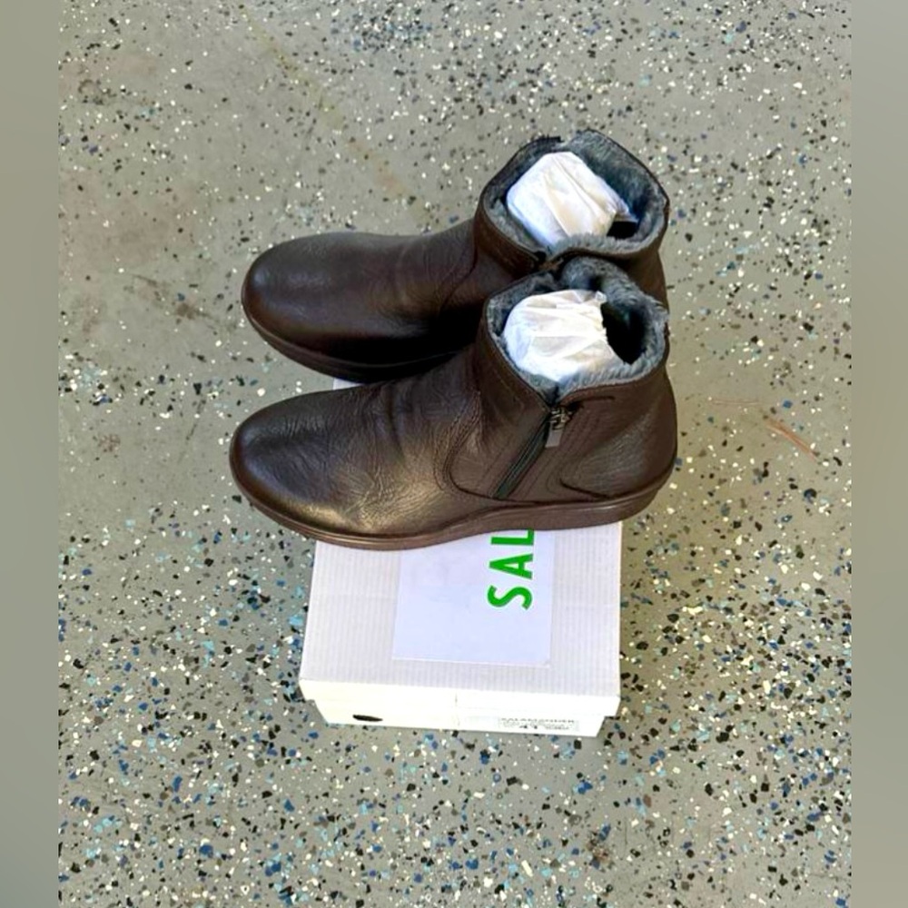 New Vintage Men’s Brown Leather Double Side Zip Boots
